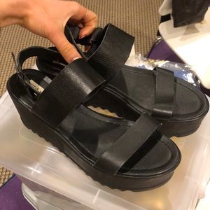 Steve Madden Platform Sandal